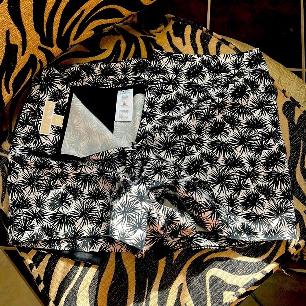 Michael Kors skort